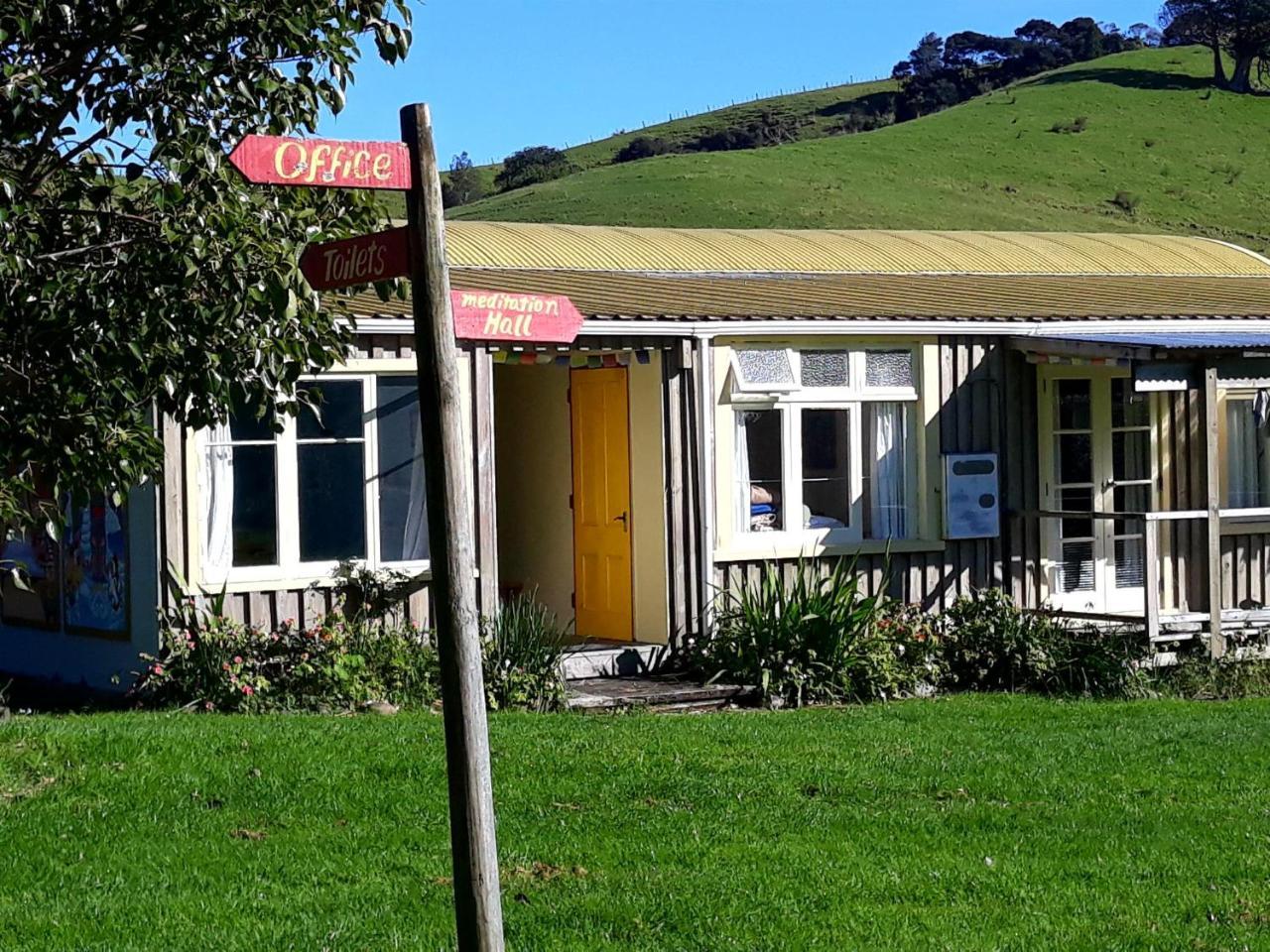 ホテル Mahamudra Buddhist Centre Colville エクステリア 写真